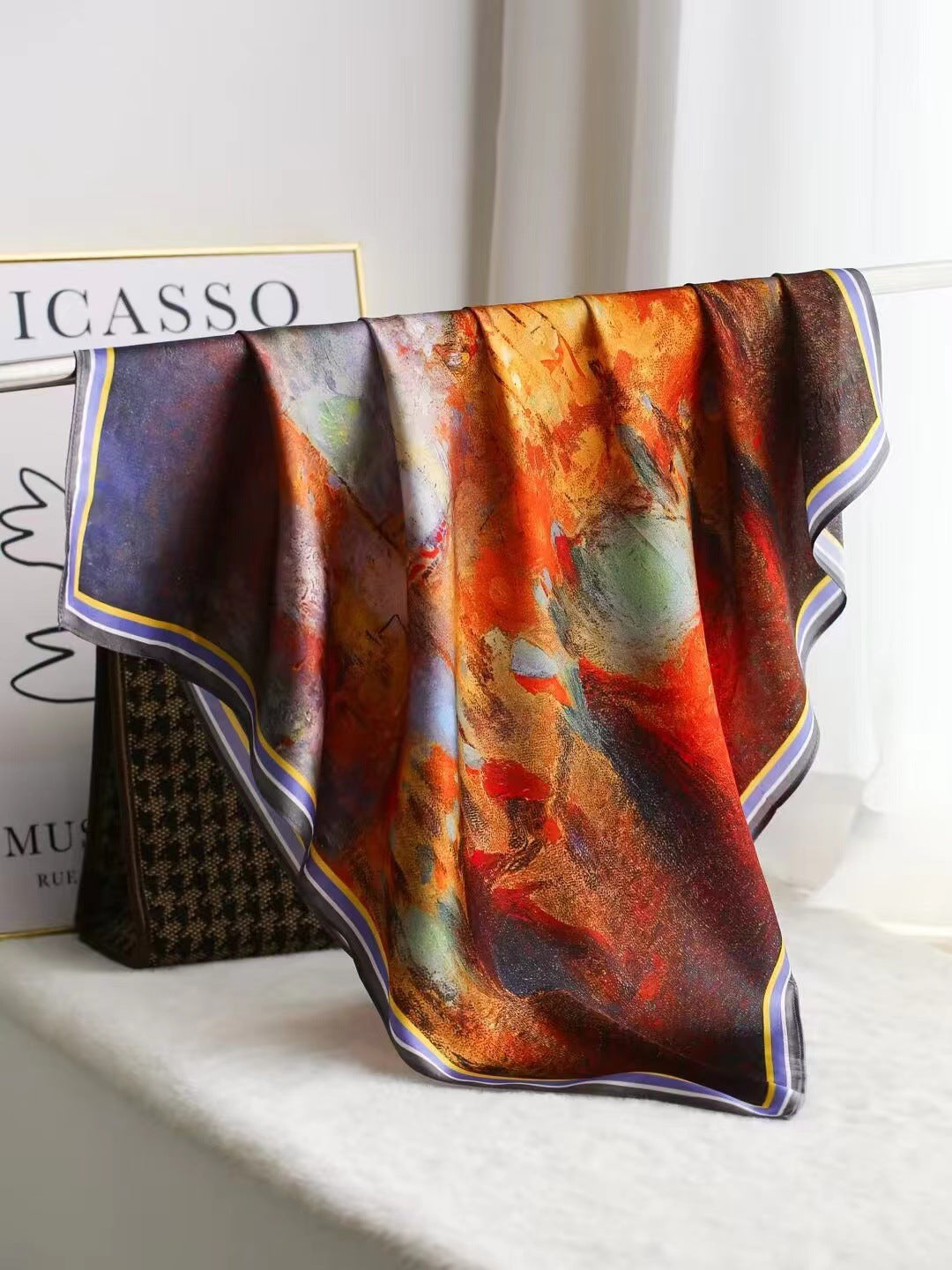 Intellektuelles elegantes leichtes Luxus-Geschenk Seidentuch kleines quadratisches Handtuch Seidenschal