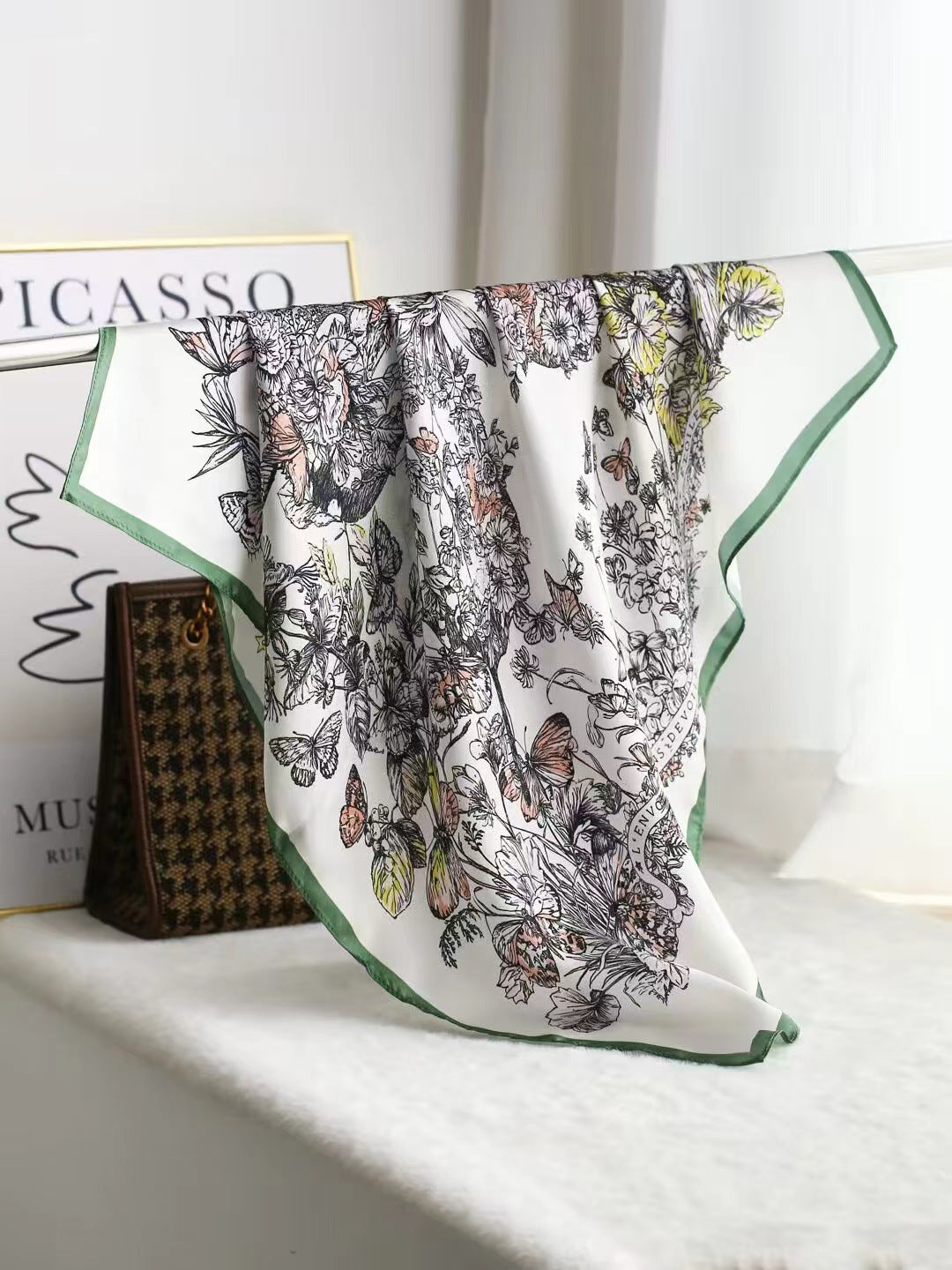 Intellektuelles elegantes leichtes Luxus-Geschenk Seidentuch kleines quadratisches Handtuch Seidenschal