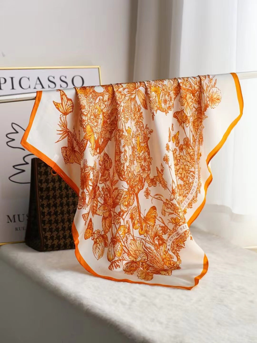 Intellektuelles elegantes leichtes Luxus-Geschenk Seidentuch kleines quadratisches Handtuch Seidenschal